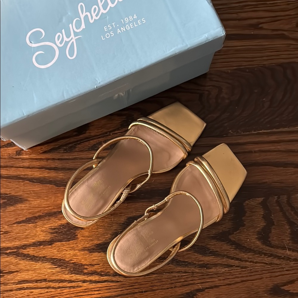 Seychelles banks metallic leather gold slingback kitten heel